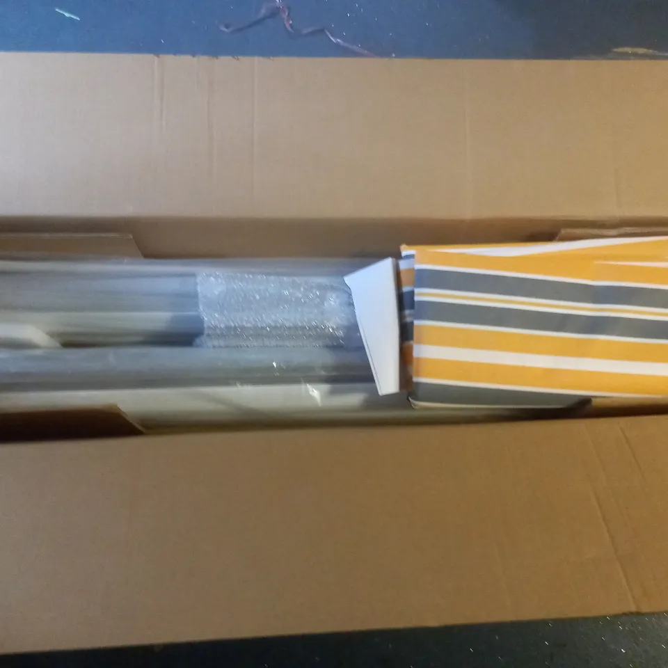 BOXED YELLOW STRIPE AWNING - 300X250 COLLECTION ONLY