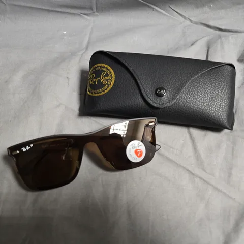 RAY-BAN SUNGLASSES – BROWN FRAME WITH CASE