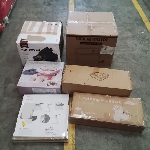 PALLET OF ASSORTED ITEMS TO INCLUDE: AIR FRYERS, KNITTING MACHINE, PLAYPEN, FOLDING PLAYMAT, BABY CHAIR TRAY ECT