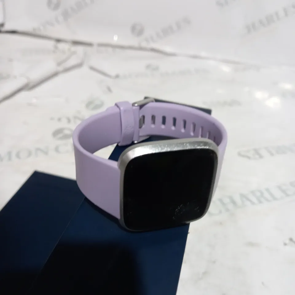 FITBIT VERSA - PASTEL LILAC WRIST STRAP 