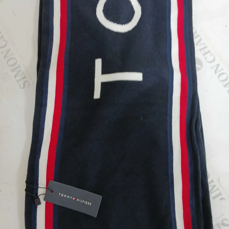 TOMMY HILFIGER SCARF 