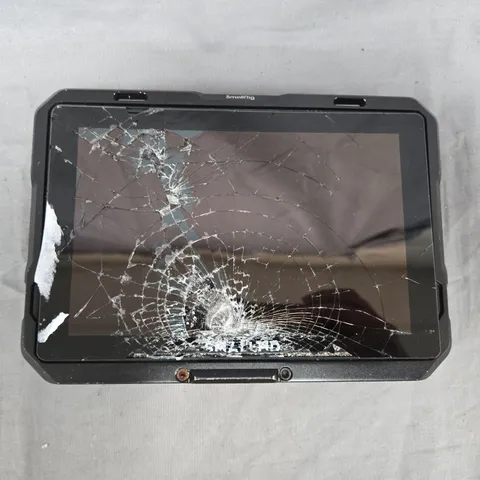 SMALLHD 702 TOUCH ON-CAMERA MONITOR – BLACK, CRACKED SCREEN