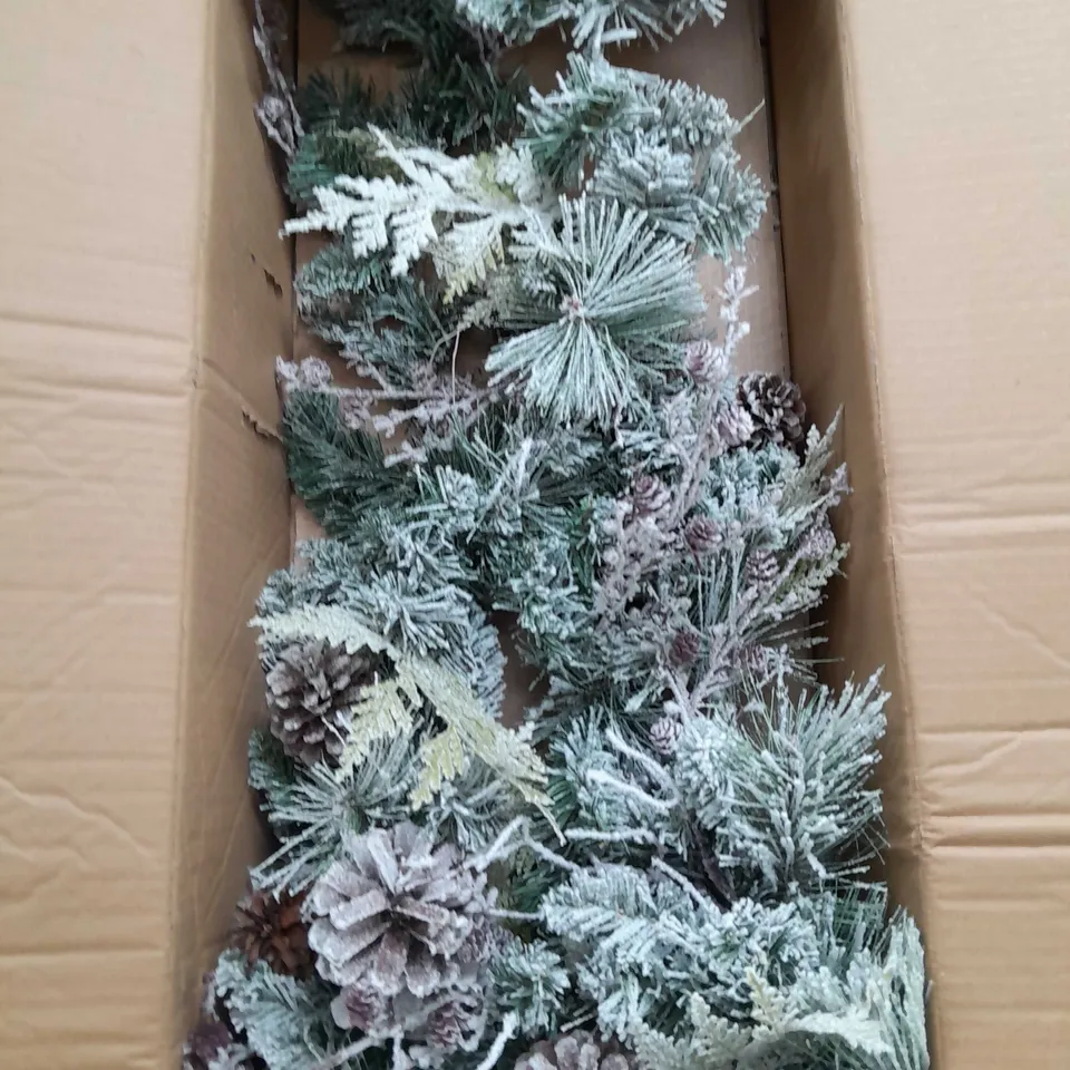 FROSTED CONE SWAG RRP £45.99