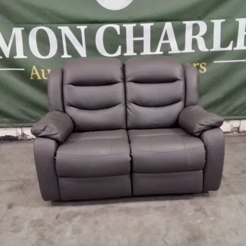 QUALITY DESIGNER 2 SEATER GREY FAUX LEATHER UPHOLSTERED RECLINER SOFA 
