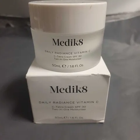 MEDIK8 DAILY RADIANCE VITAMIN C C-TETRA CREAM SPF 3- 2-IN-1 MOISTURISER - 50ML