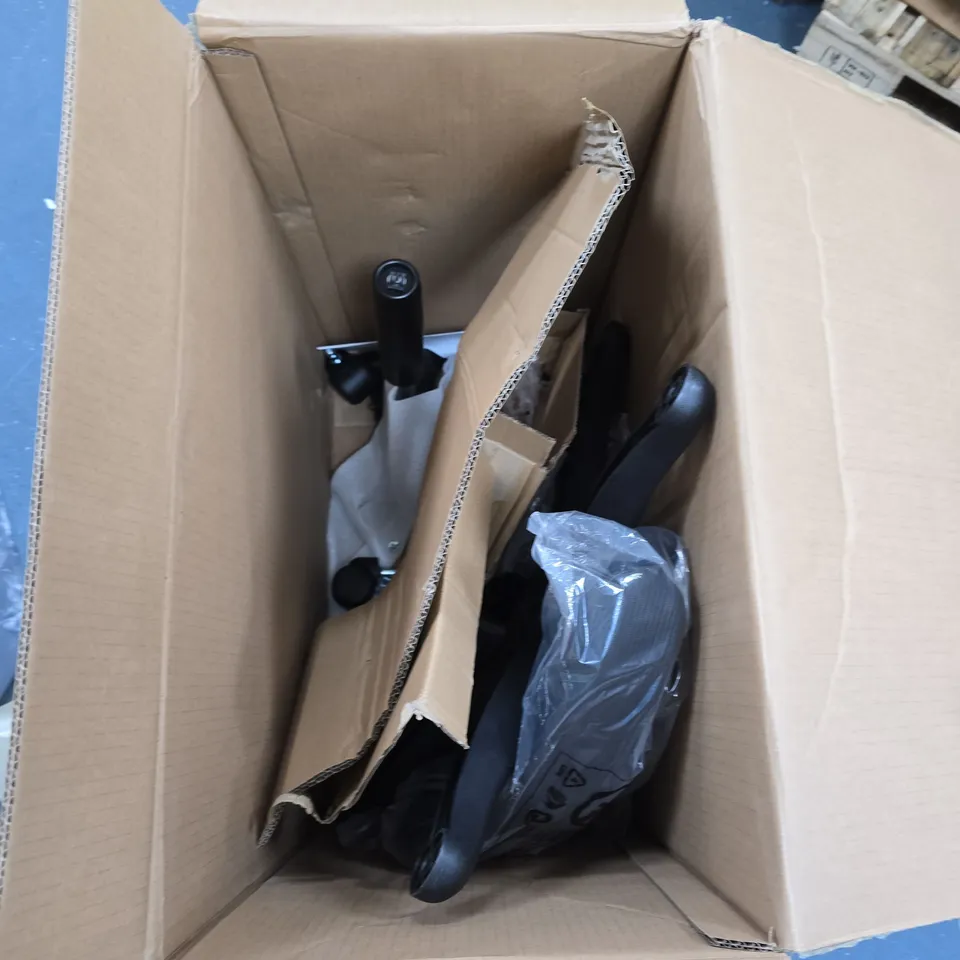 BOXED OFFICE CHAIR BLACK