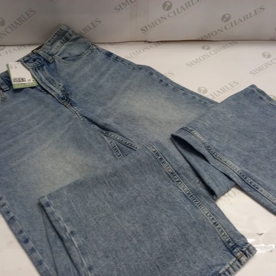 DIVIDED WIDE HIGH WAIST JEANS - UK 6