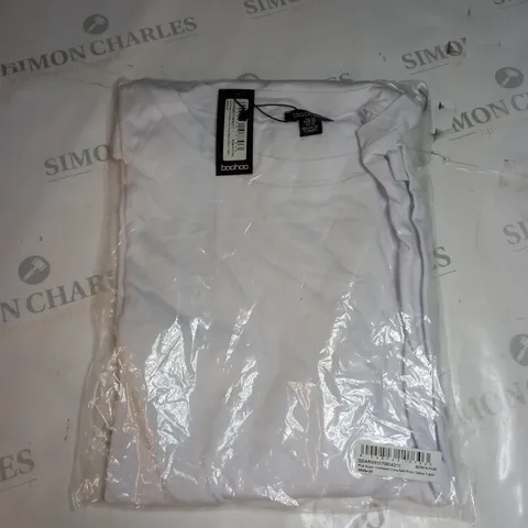 BAGGED BOOHOO PLUS OVERSIZED CREW NECK BASIC COTTON T-SHIRT SIZE 26