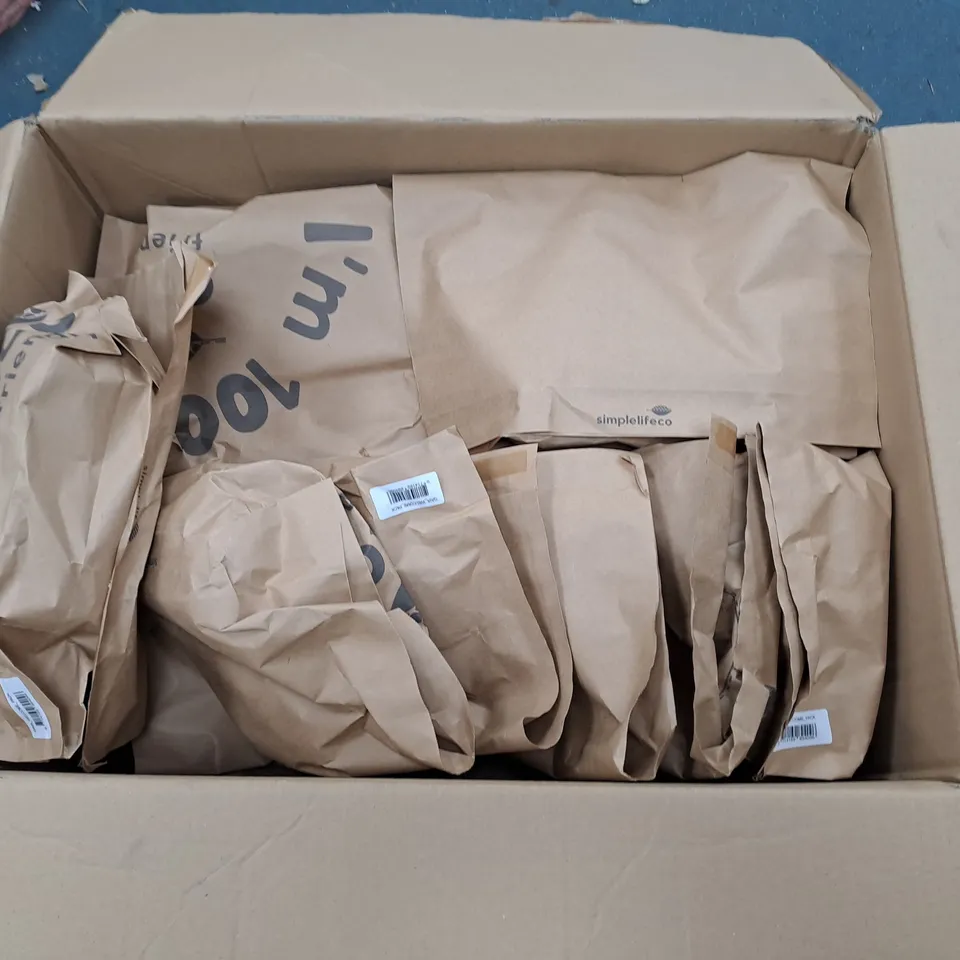 BOX OF APPROXIMATELY 20 GAIA TRIBE SMOOTHIE WELCOME PACKS