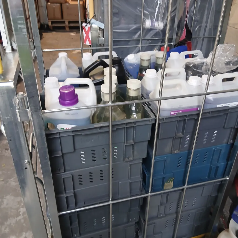 LARGE QUANTITY OF ASSORTED OVERSIZED LIQUIDS TO INCLUDE; ECO VER, ALOR, DE-ICER, MINIMAL HAND WASH AND FUNEP HARDENER