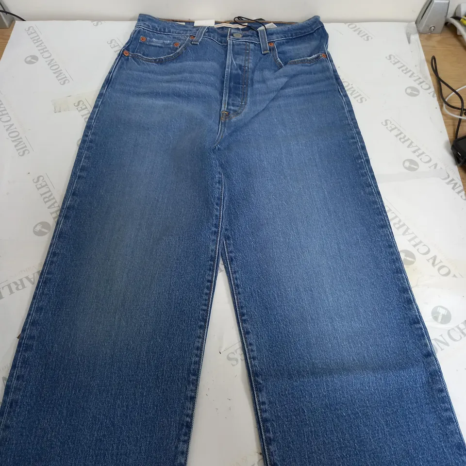 LEVIS RIBCAGE STRAIGHT ANKLE IN NAVY - 28 x 29