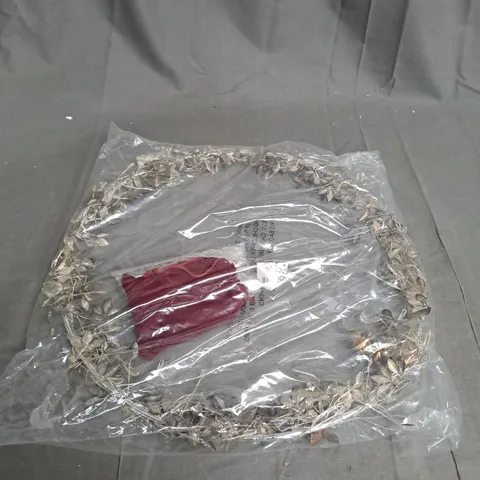 BOXED ALISON CORK PRE LIT JEWELLED WREATH