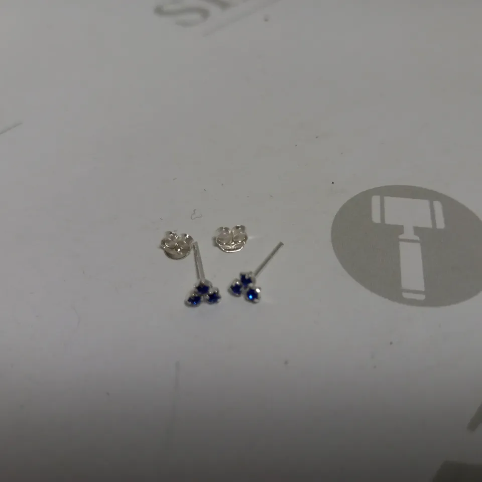 KINGSLEY RYAN SILVER BLUE STONE STUD EARRINGS 