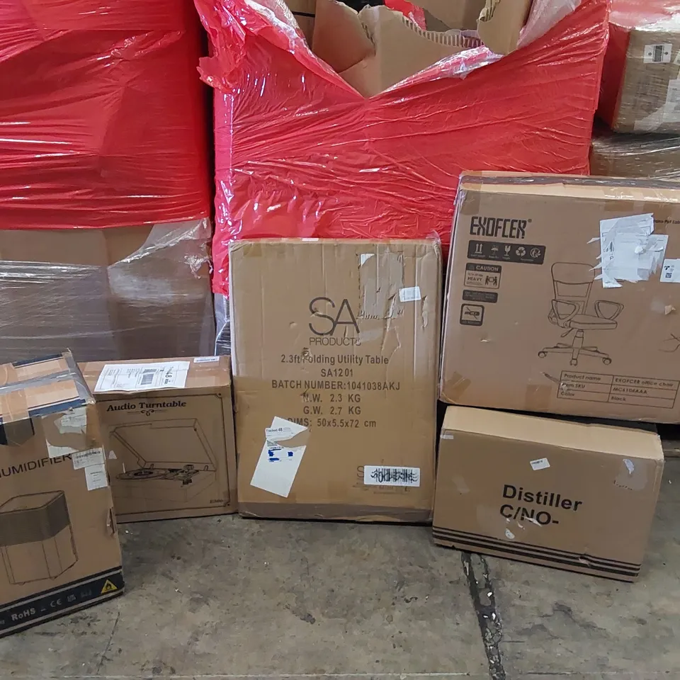 PALLET OF ASSORTED ITEMS INCLUDING: OFFICE CHAIR, DEHUMIDIFIER, AUDIO TURNTABLE, WATER DISTILLER, FOLDING TABLE