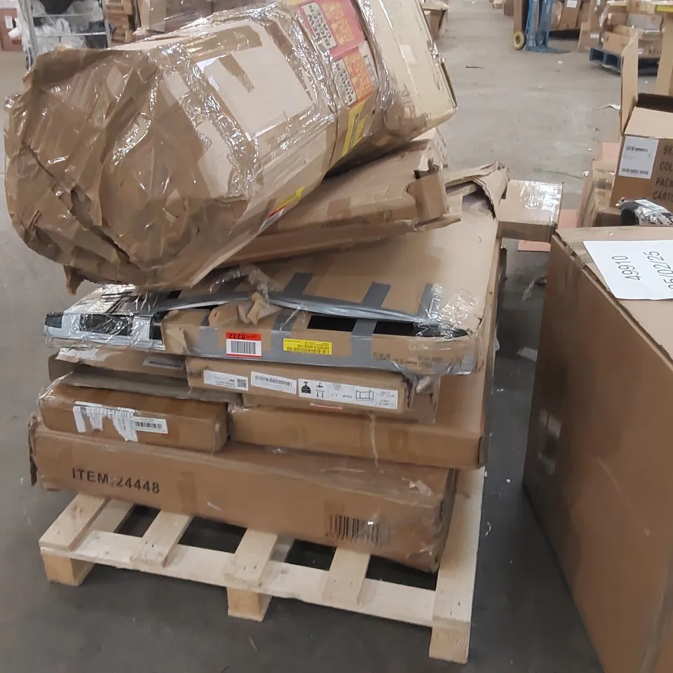 PALLET OF ASSORTED FURNITURE PARTS 