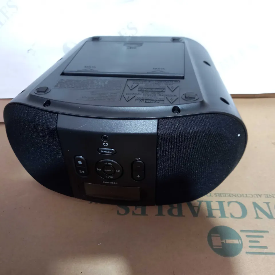 DESIGNER CD BOOMBOX IN BLACK