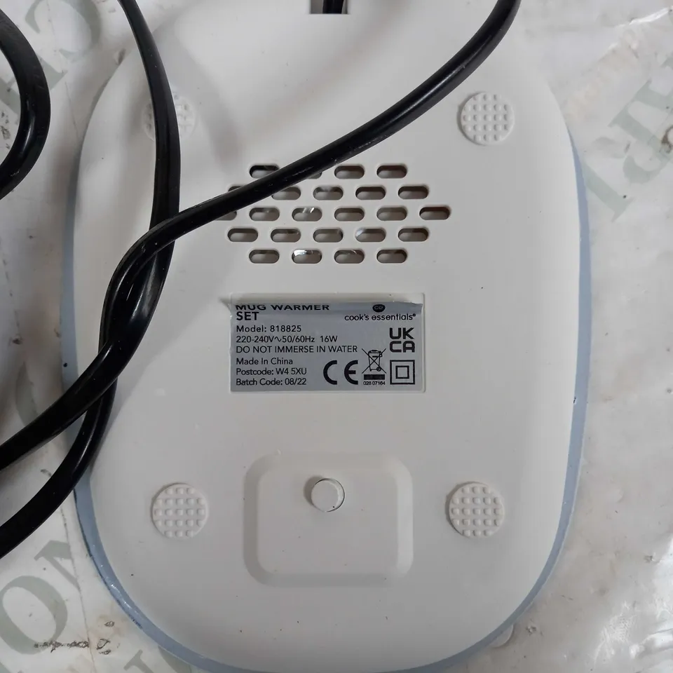 SET OF TWO PLUG POWERED CUP WARMER SET