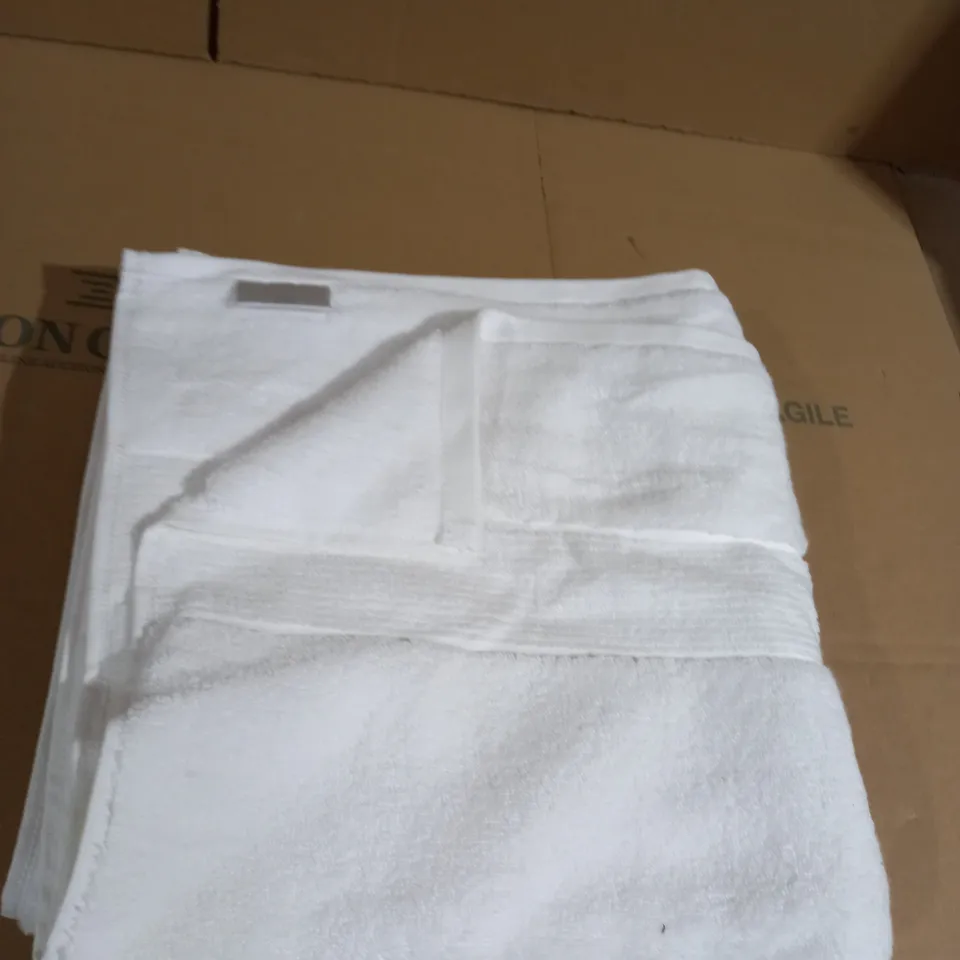 DEYONGS WHITE WASH TOWEL 