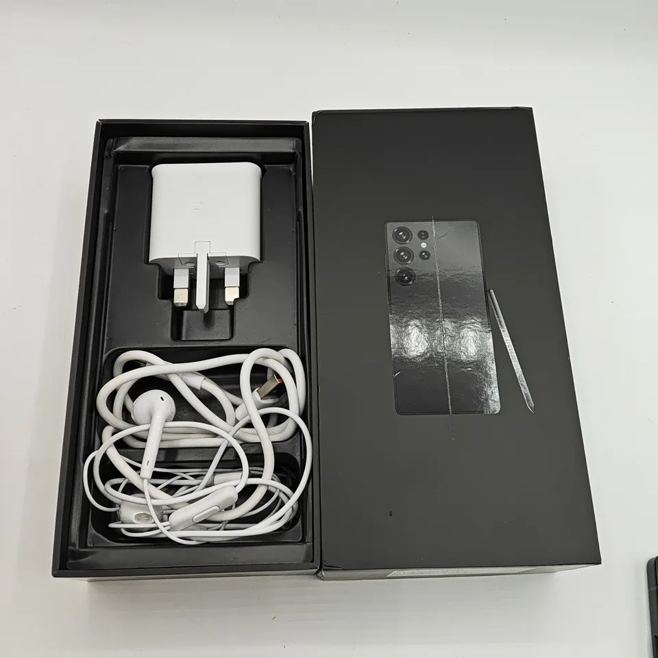 BOXED ALPS GENERIC ANDROID MOBILE DEVICE IN BLACK