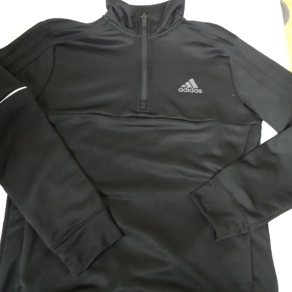 ADIDAS 1/4 ZIPPED SHIRT SIZE 11-12 YEARS