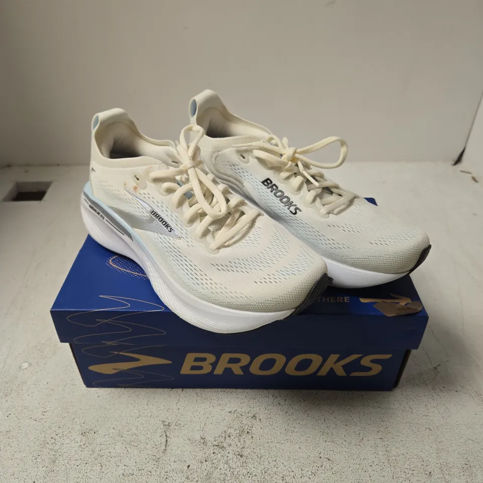 BROOKS ADRENALINE GTS 25 WOMEN'S RUNNING SHOES – 5