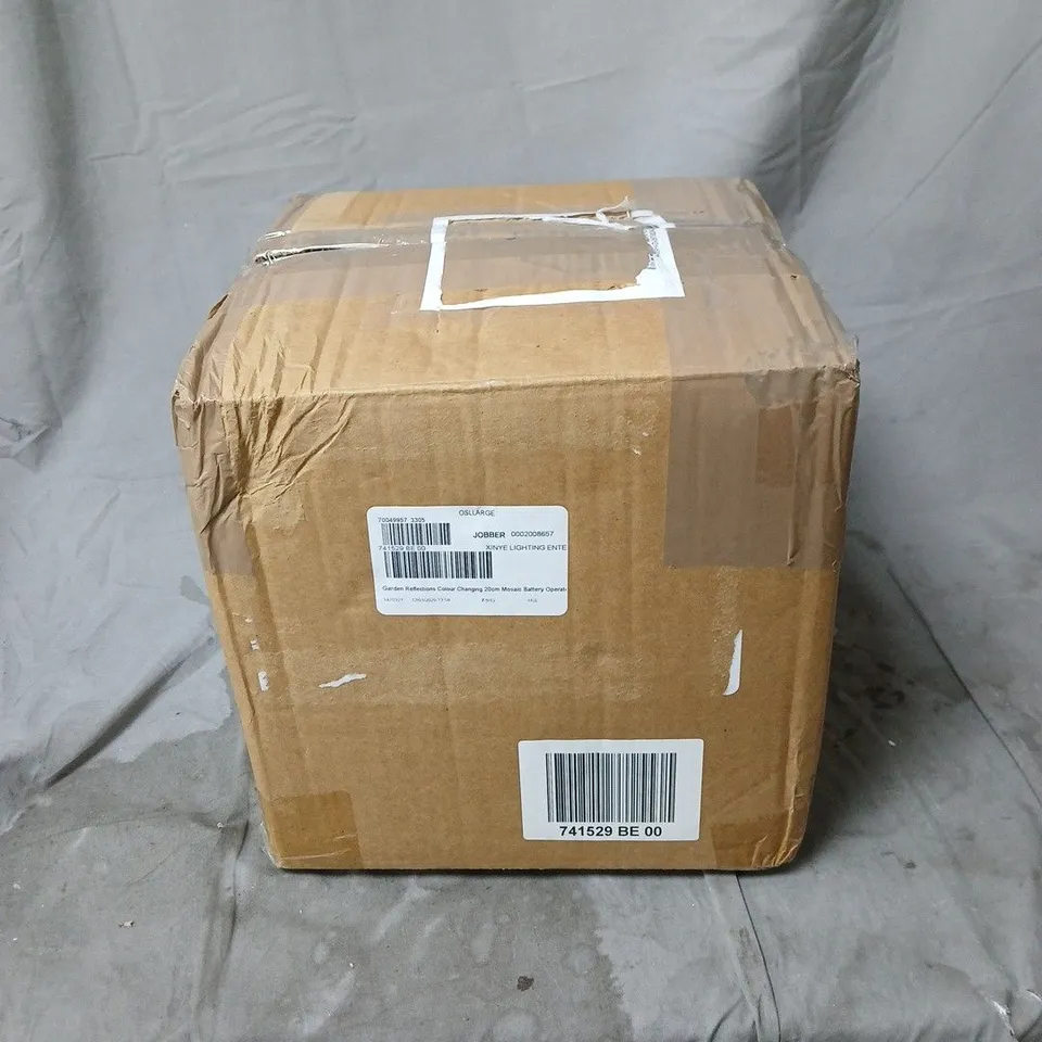 GARDEN REFLECTIONS COLOUR CHANGING 20CM MOSAIC BATTERY OPERATED GLOBE LIGHT