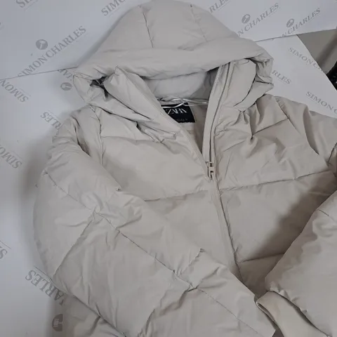 WOMANS CRÈME PUFFER ZARA - SIZE LARGE