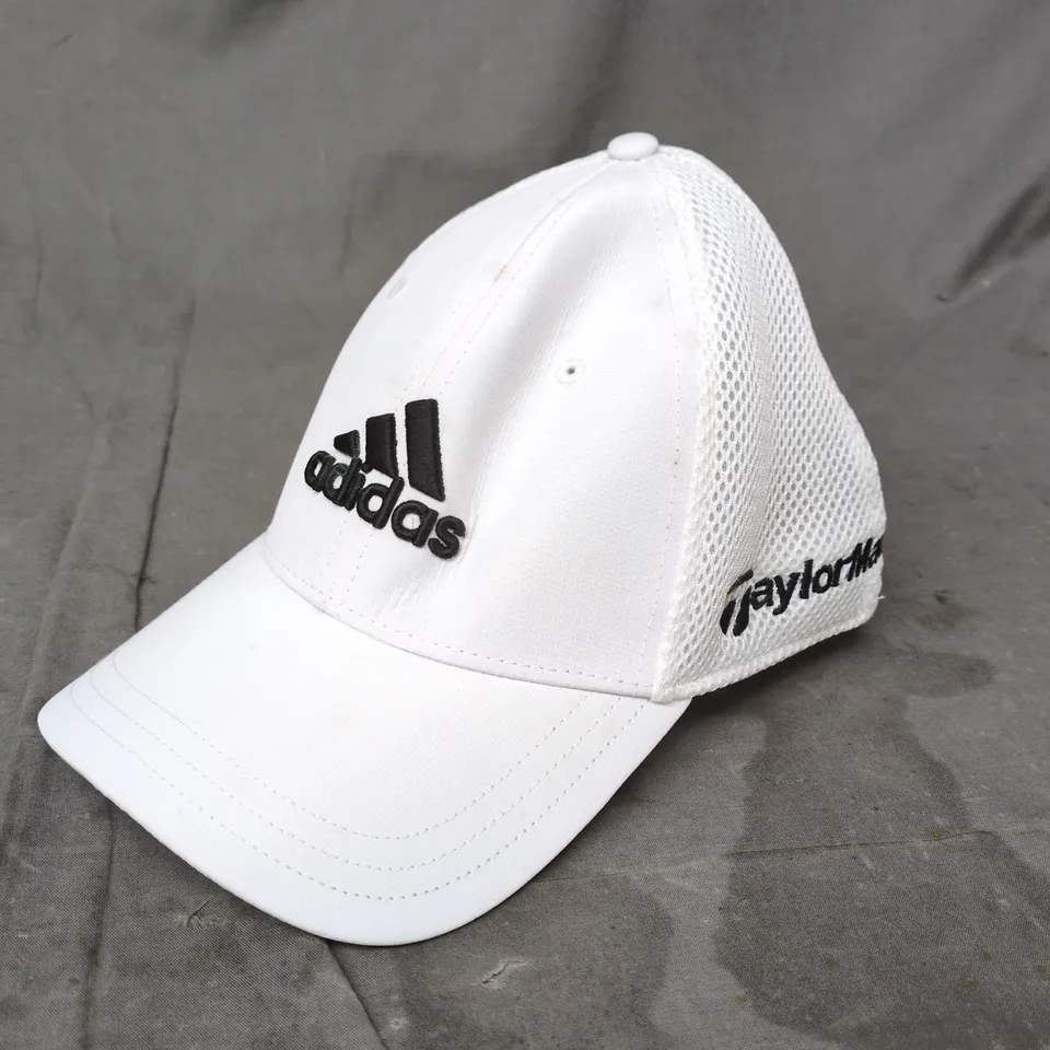 ADIDAS TAYLORMADE CAP IN WHITE