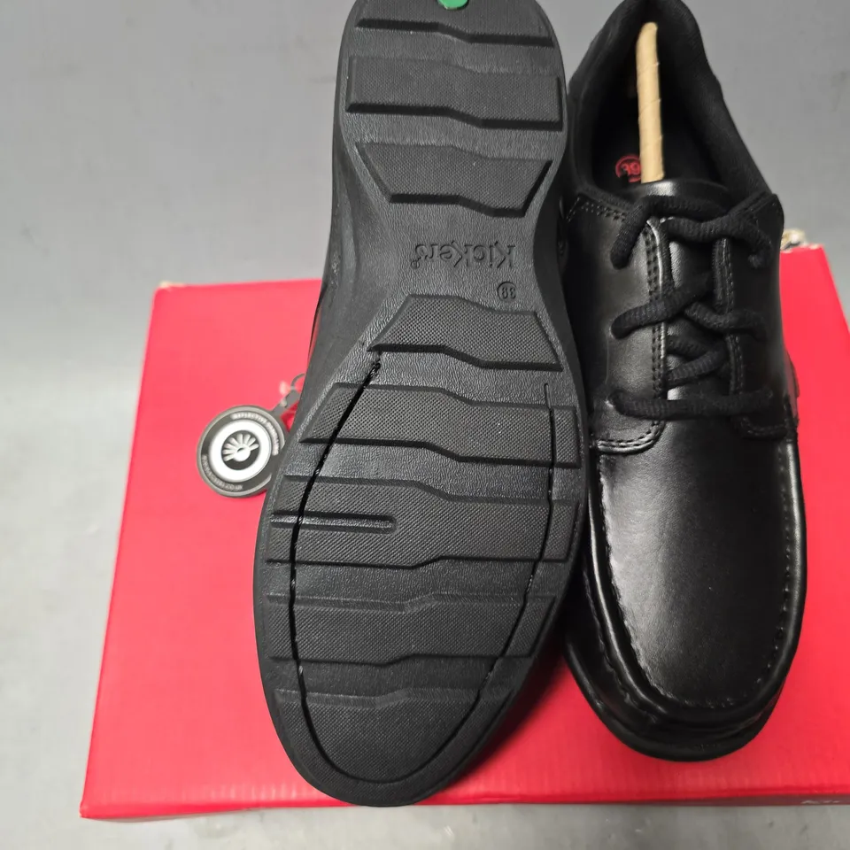 BOXED KICKERS REASAN LEATHER SIZE 39