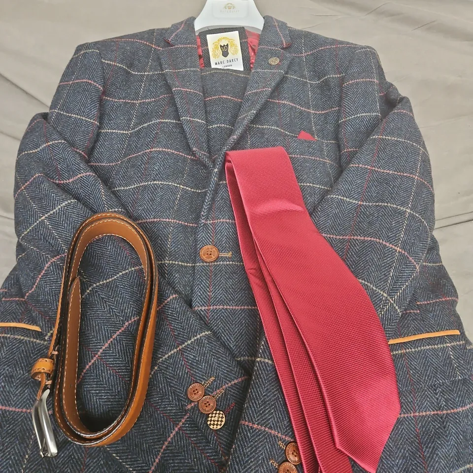 MARC DARCY LONDON BLUE WINDOWPANE CHECK SUIT SET WITH RED TIE AND BROWN BELT - SIZE UNSPECIFIED 