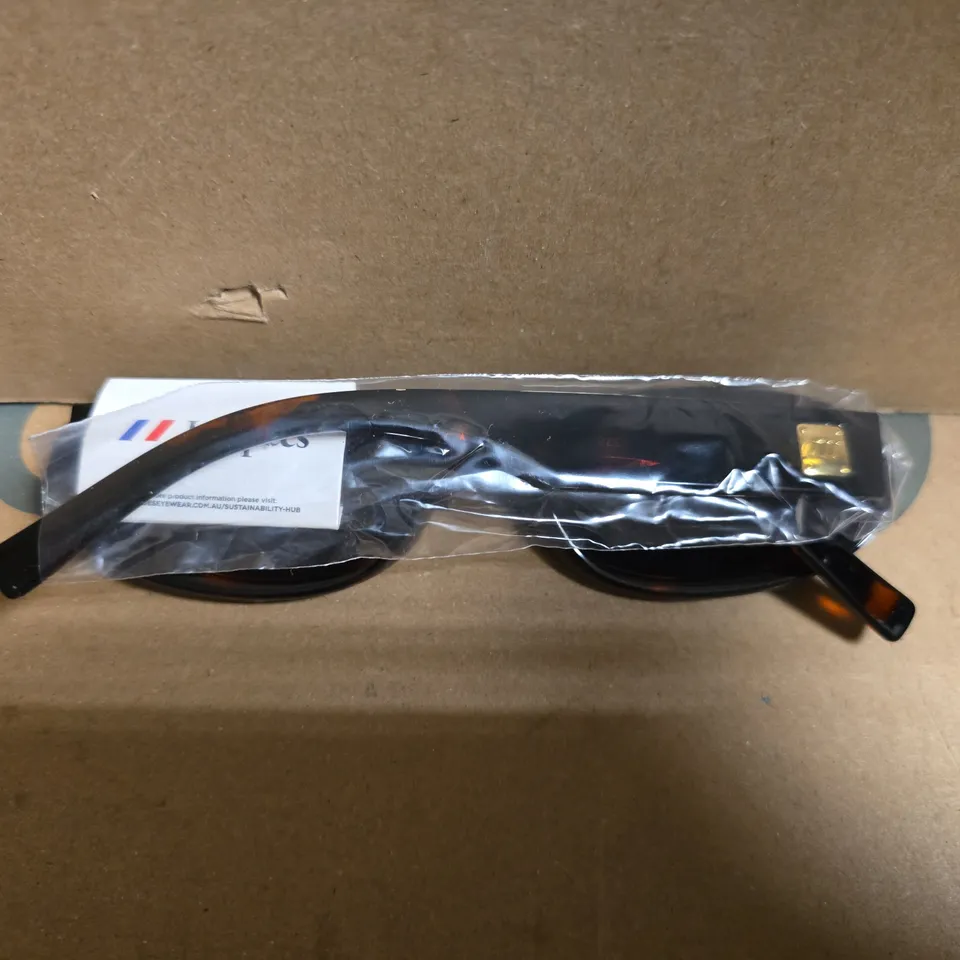 LE SPECS WORK IT! *POLARIZED* - ROUND FRAME SUNGLASSES
