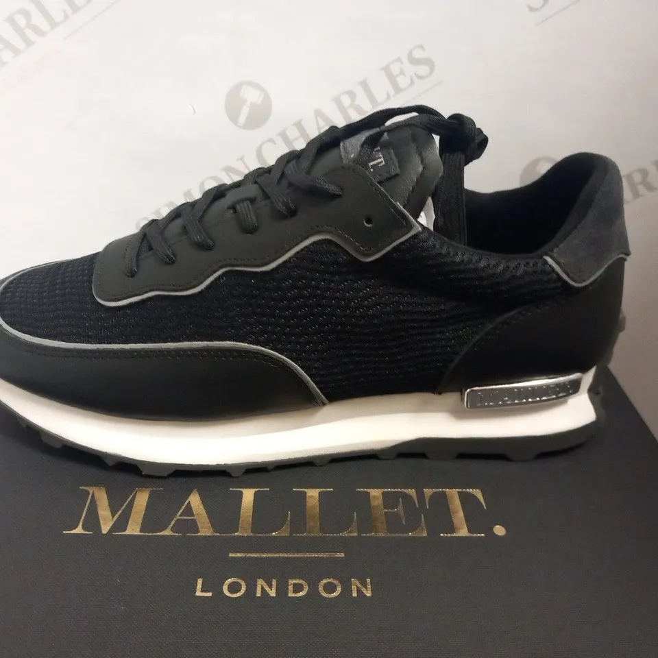 BOXED MALLET LONDON SIZE 9