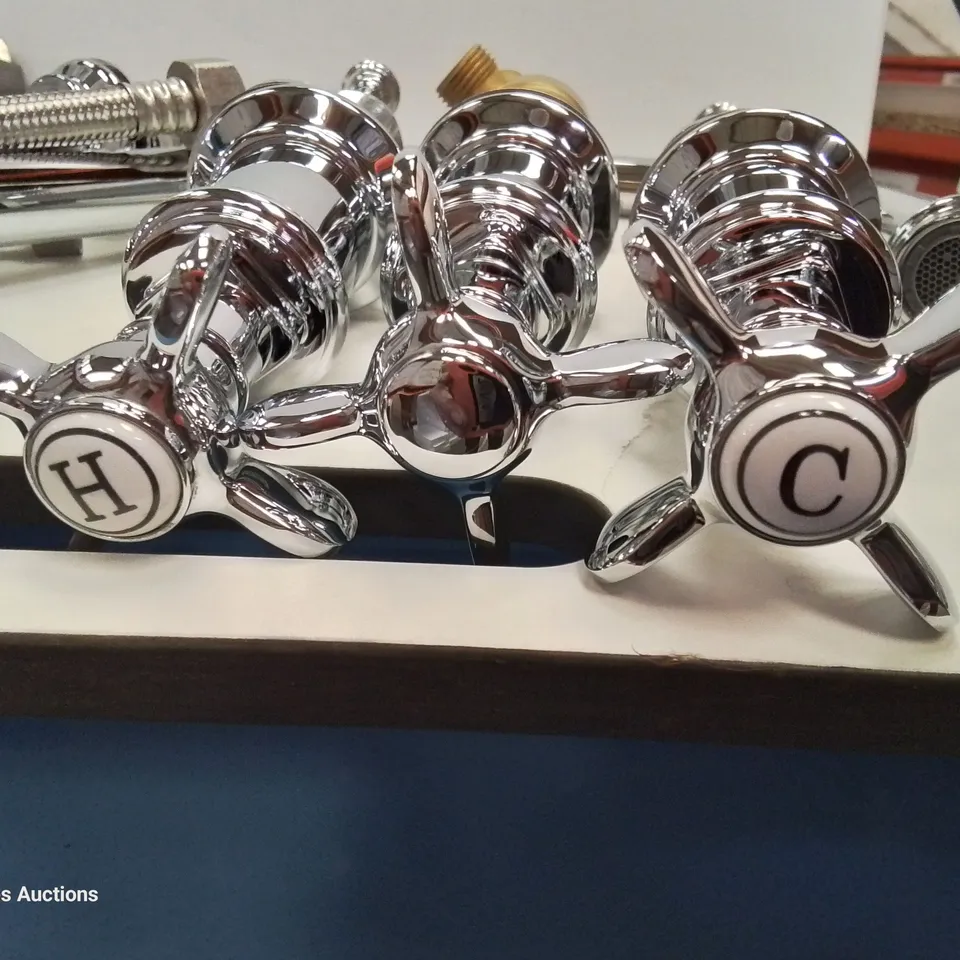 BRAND NEW BOXED DESIGNER PALMA BATH & SHOWER MIXER SET CHROME