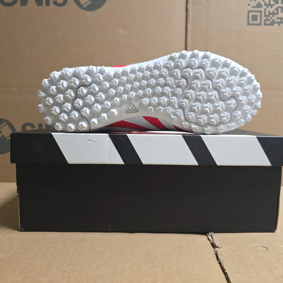 BOXED PAIR OF ADIDAS PREDATOR CLUB KID'S TRAINERS IN RED/WHITE SIZE 2