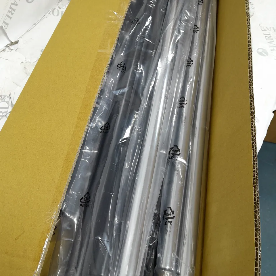 TAYLOR & BROWN CHROME METAL RAIL RACK