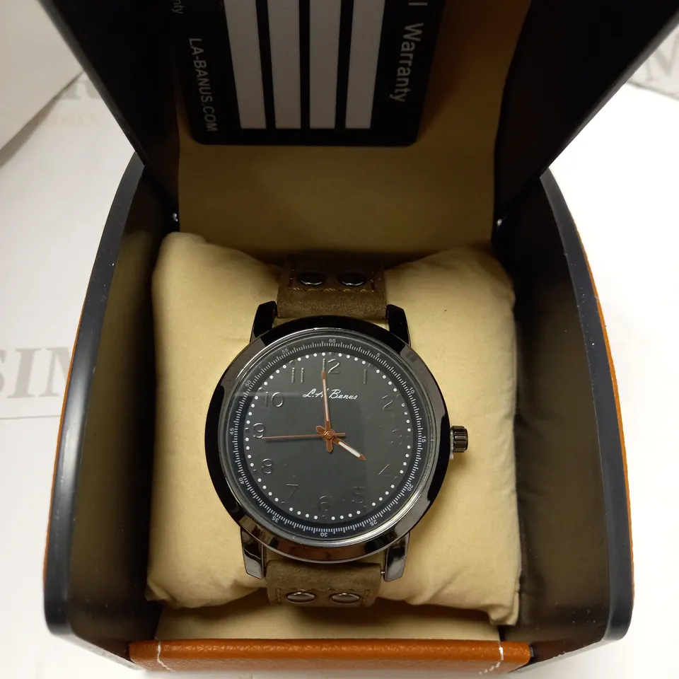 LA BANUS BLACK DIAL LEATHER STRAP WRISTWATCH 