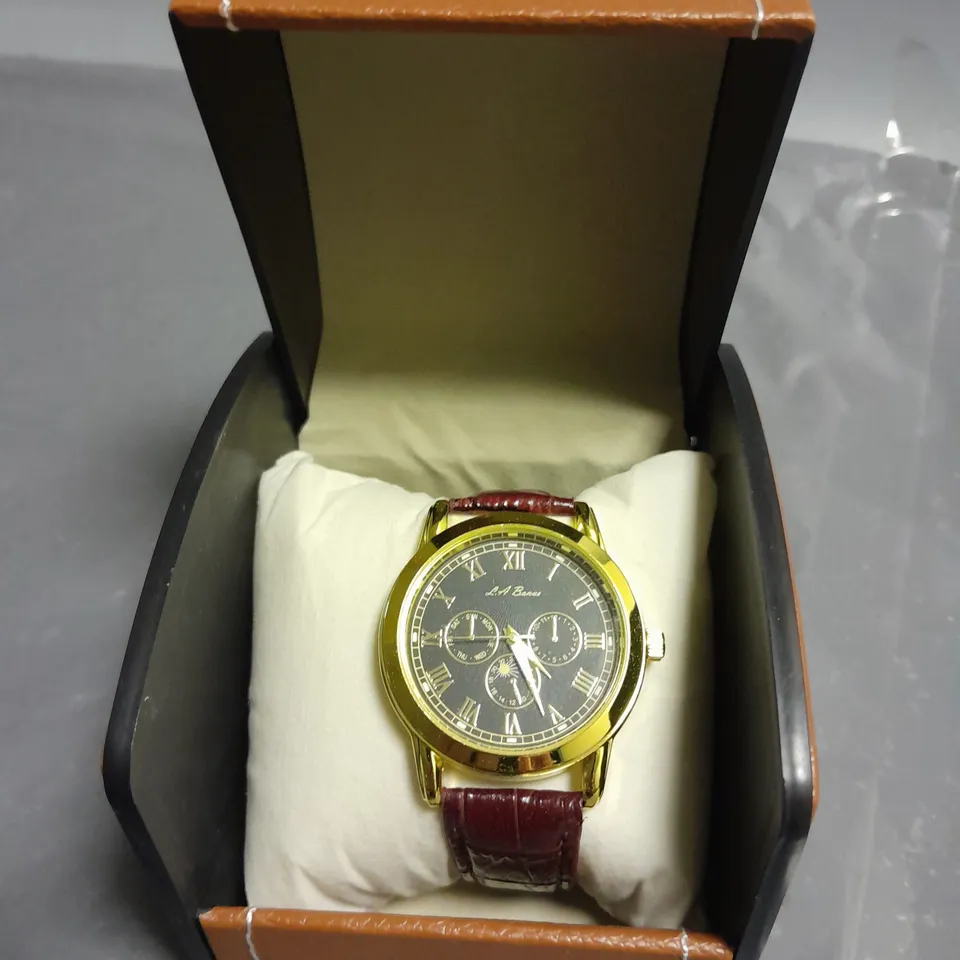 MENS LA BANUS WATCH WITH GOLD COLOUR CASE AND LEATHER STRAP