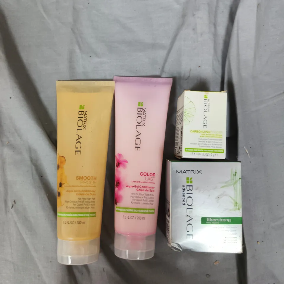 APPROXIMATELY 10 ASSORTED MATRIX BEAUTY PRODUCTS 