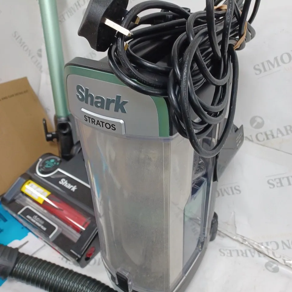 SHARK STRATOS UPRIGHT VACUUM CLEANER WITH PET-TOOL & CAR KIT NZ860UK - COLLECTION ONLY