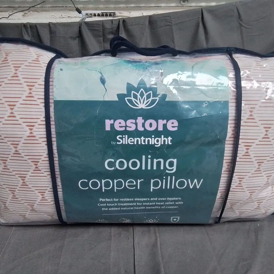 SILENTNIGHT COOLING COPPER PILLOW