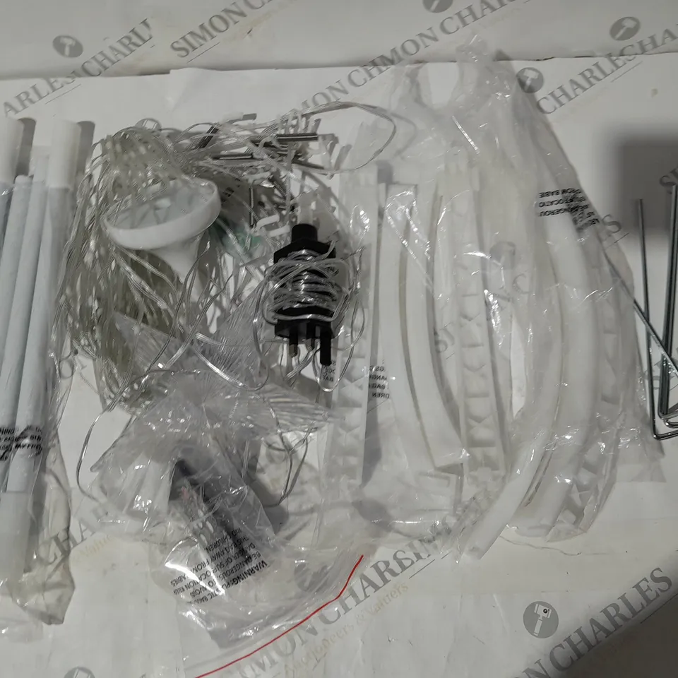 FLIPO MAGIC INDOOR/OUTDOOR CHRISTMAS TREE LIGHT