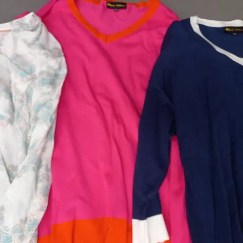 BOX OF APPROXIMATELY 20 ASSORTED CLOTHING AND FASHION ITEMS IN VARIOUS STYLES AND SIZES TO INCLUDE WHITE STUFF, FRANK USHER, ETC