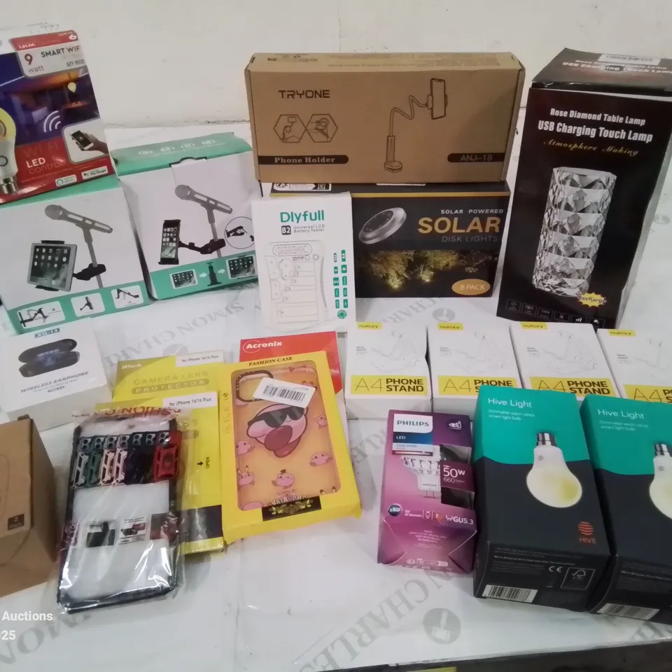 BOX CONTAINING LARGE AMOUNT OF BOXED ELECTRICAL ITEMS TO INCLUDE: VARIOUS LIGHT BULBS, PHONE STANDS, CHARGERS, PHONE CASES, SOLAR LIGHTS ETC.