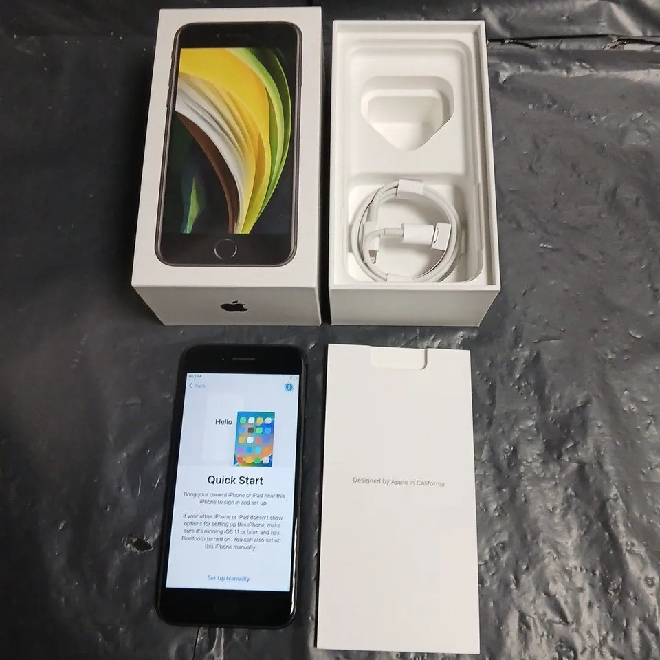 BOXED IPHONE SE SMARTPHONE IN BLACK 64GB