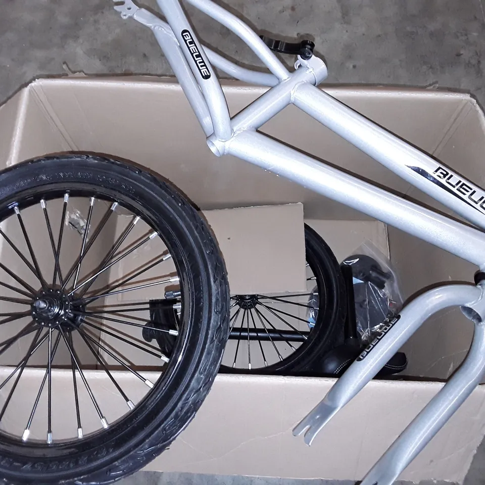 PALLET OF ASSORTED HOUSEHOLD ITEMS TO INCLUDE KIDS BALANCE BIKE AND SCOOTER, METAL DETECTOR AND CONVECTOR HEATER