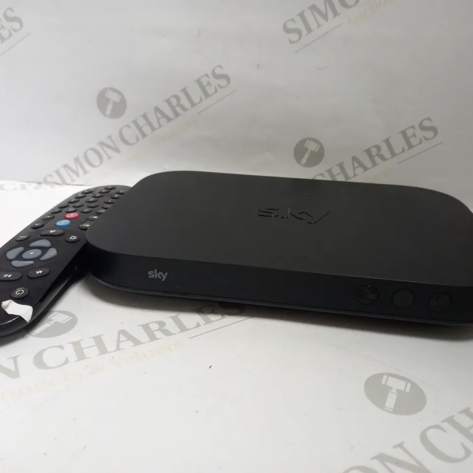 SKY EM150 Q MINI BOX