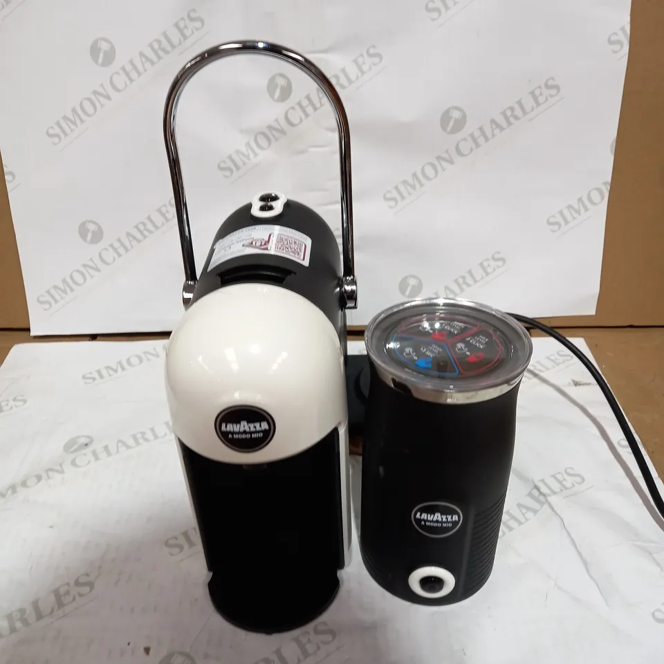 LAVAZZA A MODO MIO JOLIE & MILK COFFEE MACHINE