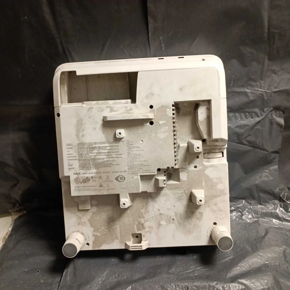 NEC PROJECTOR -WHITE