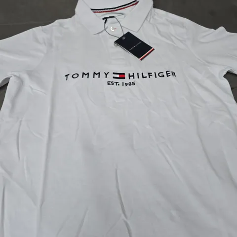 TOMMY HILFIGER POLO SHIRT - SIZE M