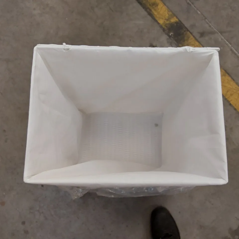 BOXED HAND WOVEN PLASTIC LAUNDRY BIN WITH HANDLES (1 BOX)